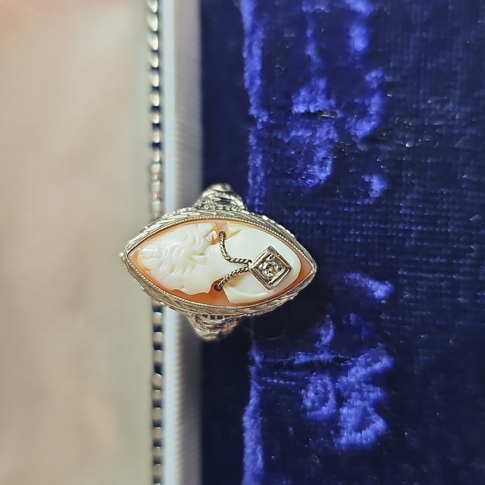 Victorian 14k White Gold Shell Cameo Ornate Ring